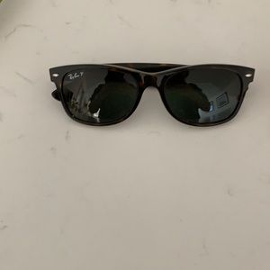 Rayban wayfarer polarized